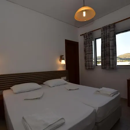 Morpheas Rooms Palaiochora Exterior photo